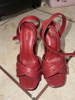 Aldo platform sandals